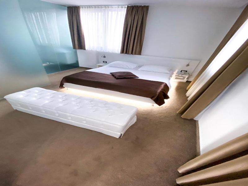 Hotel National image