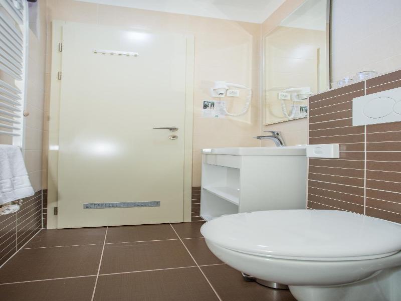 Hotel National image