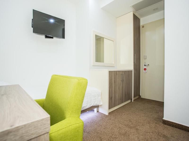 Hotel National image