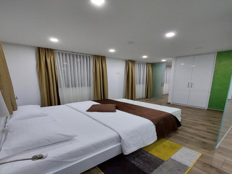 Hotel National image
