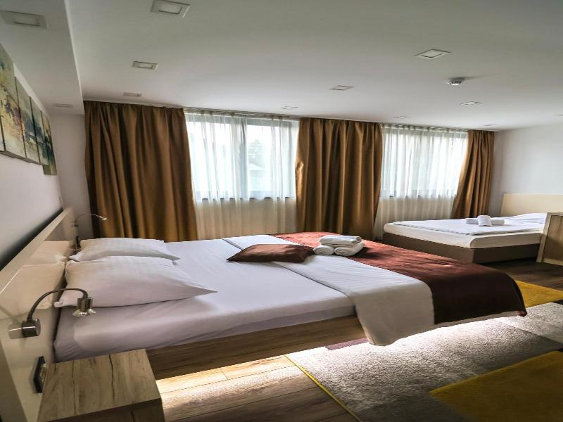 Hotel National image