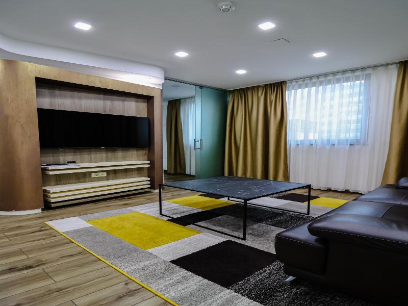 Hotel National image