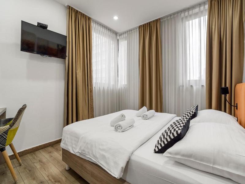 Hotel National image