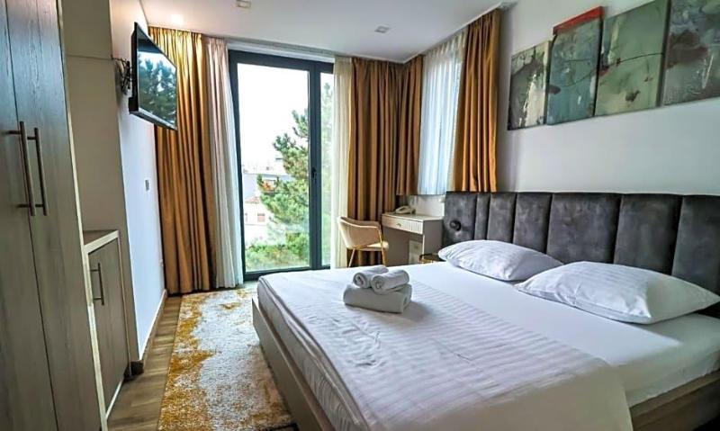 Hotel National image