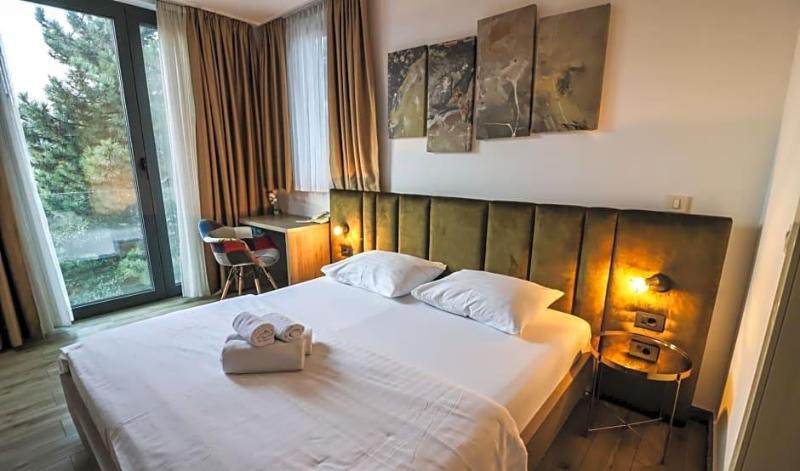 Hotel National image