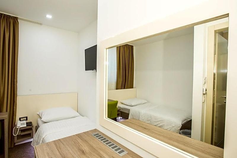 Hotel National image