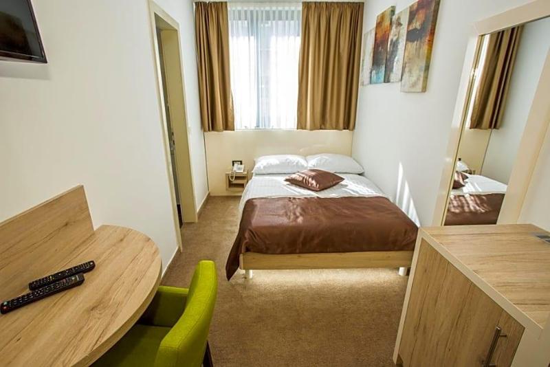 Hotel National image