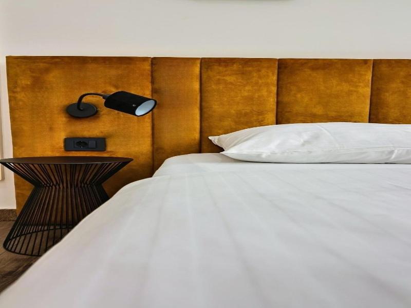 Hotel National image