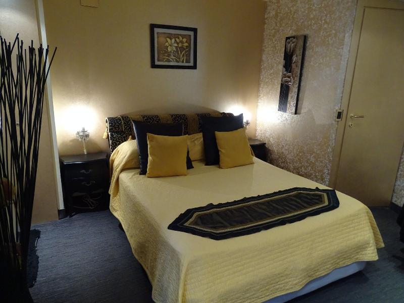 B&B Venezia In Suite & Apartments image