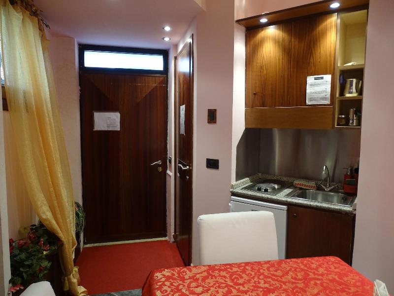 B&B Venezia In Suite & Apartments image