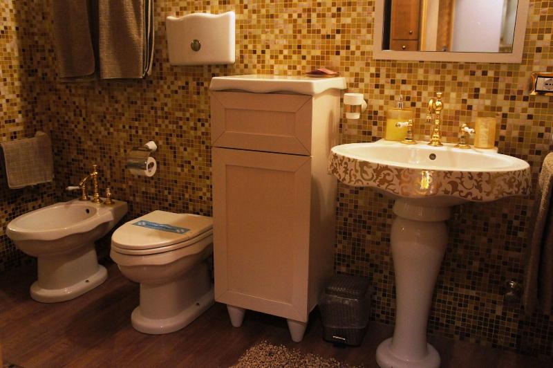 B&B Venezia In Suite & Apartments image