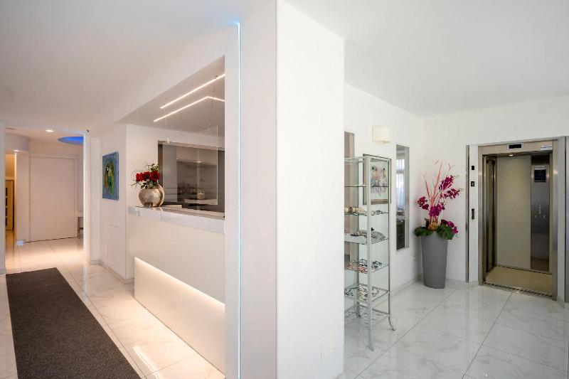Hotel Tre Rose image