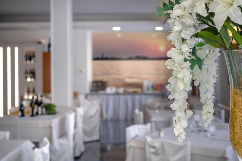 Hotel Tre Rose image