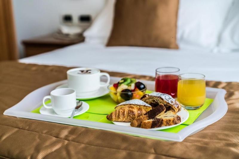 Hotel Tre Rose image