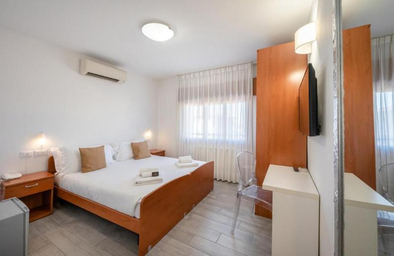 Hotel Tre Rose image