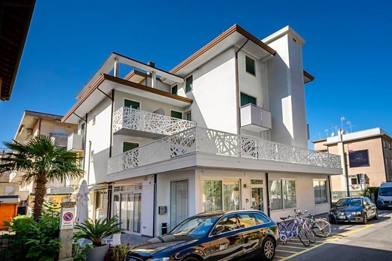 Hotel Tre Rose image