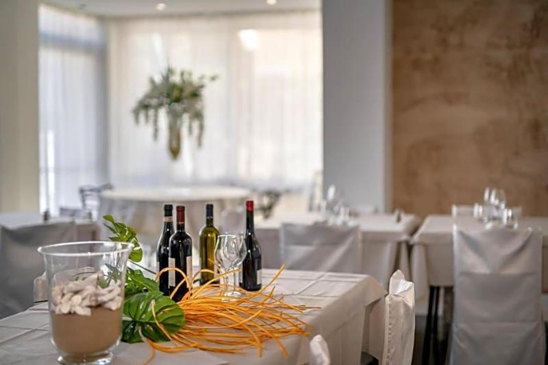 Hotel Tre Rose image