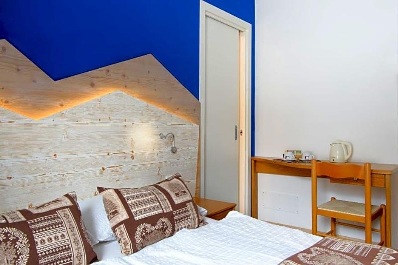 Hotel Garni Roberta image