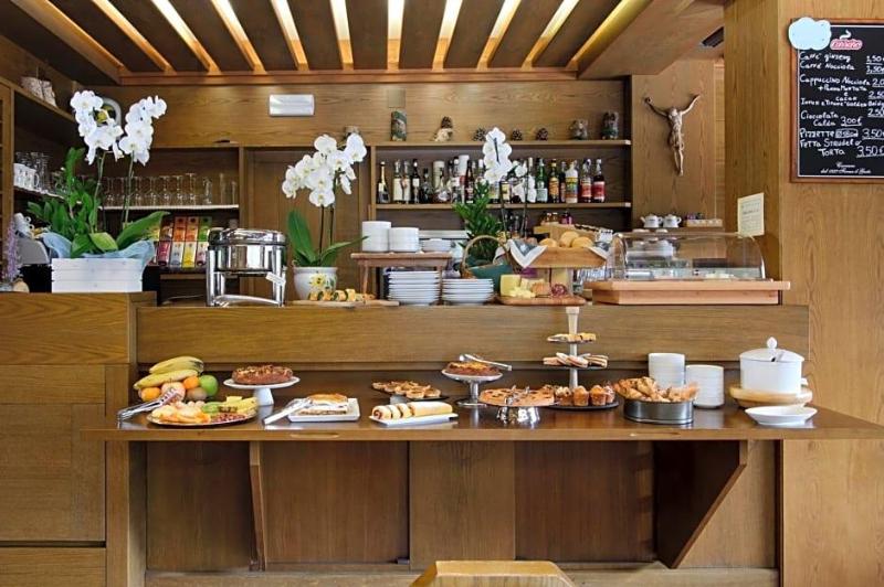 Hotel Garni Roberta image