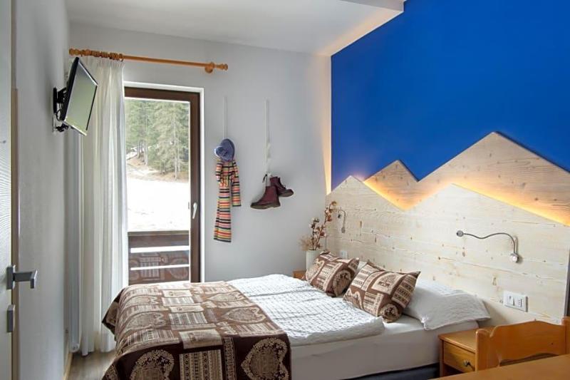 Hotel Garni Roberta image