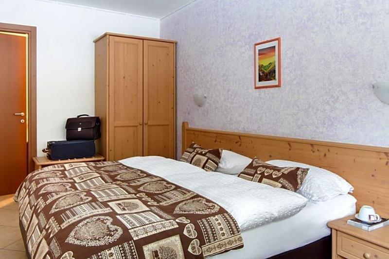 Hotel Garni Roberta image