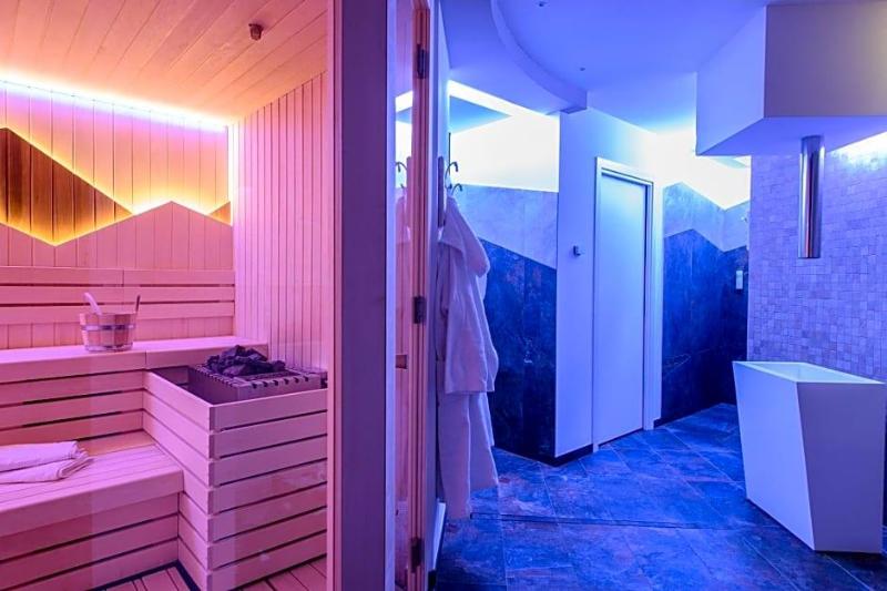 Hotel Garni Roberta image