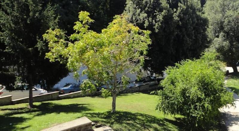 Villa Altieri image
