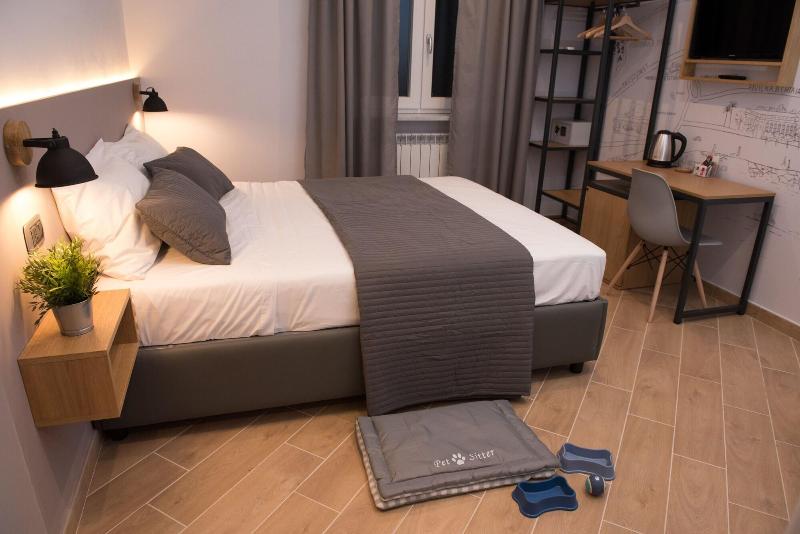 Eco Di Napoli image