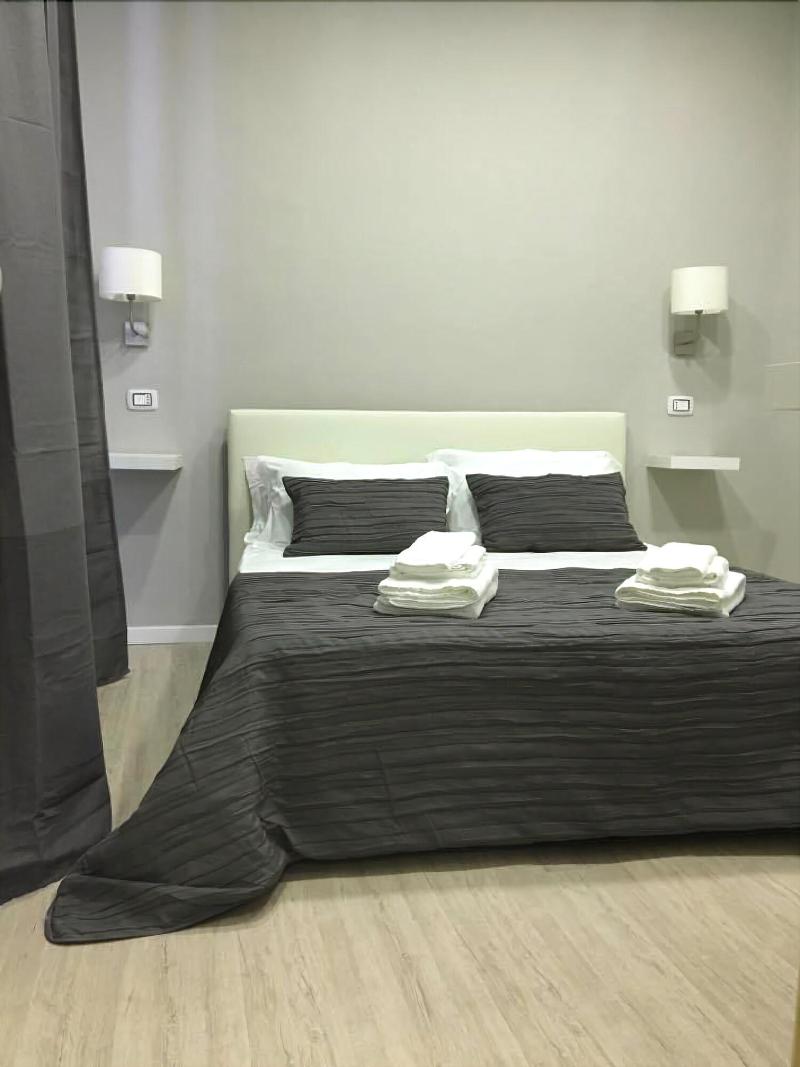 Re Carlo Rooms image