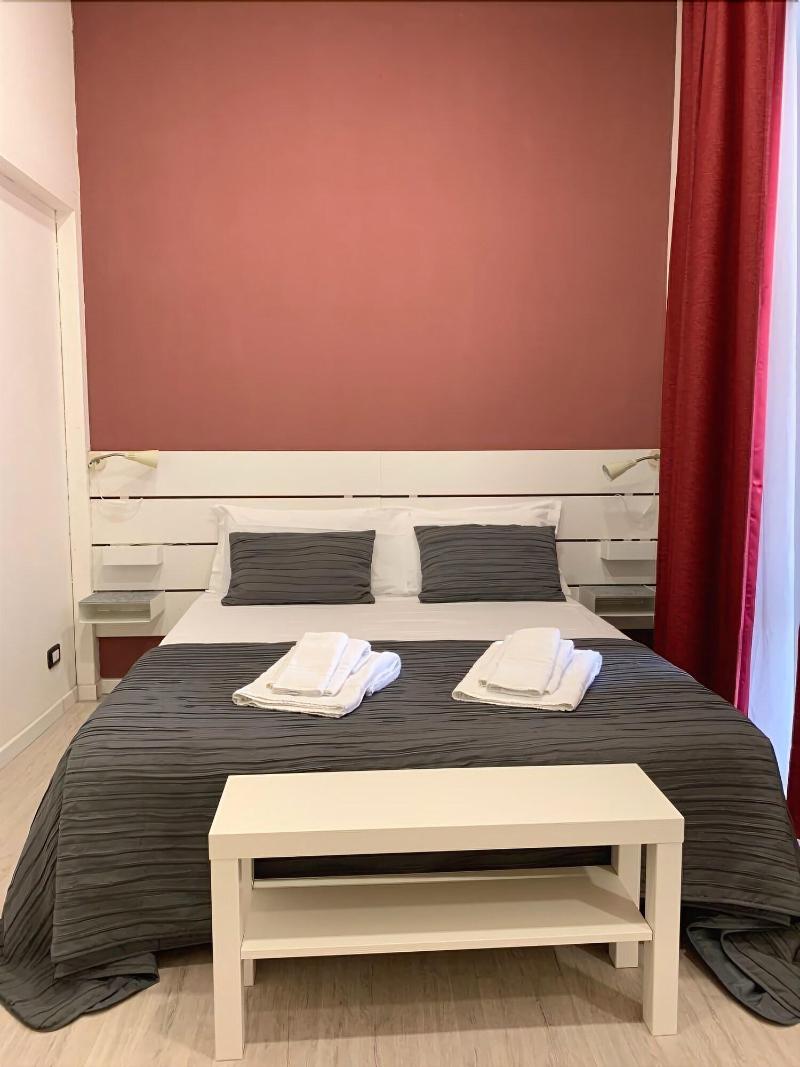 Re Carlo Rooms image