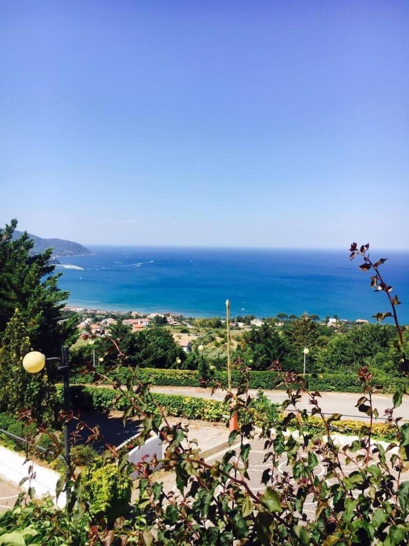 Le Terrazze image