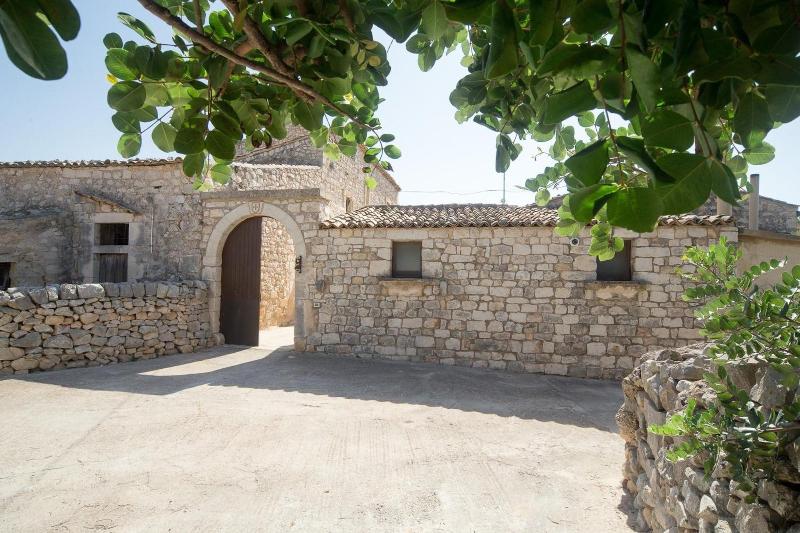 Casale Del Coccio image