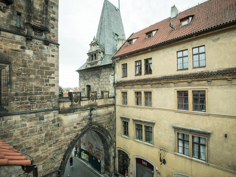 Charles Bridge Economic Hostel image