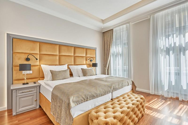Golden Key Boutique Hotel image