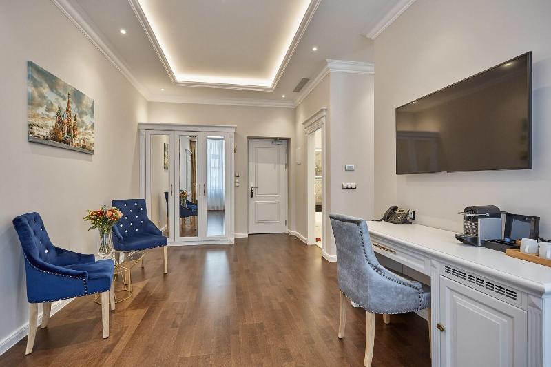 Golden Key Boutique Hotel image