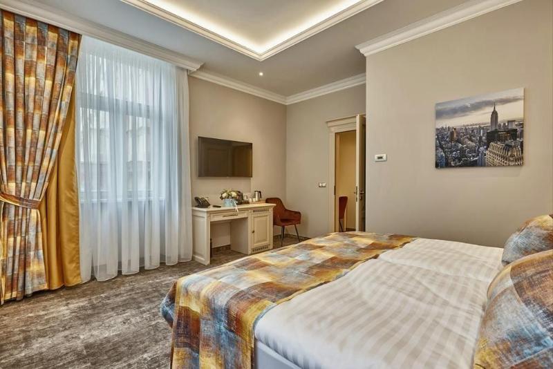 Golden Key Boutique Hotel image