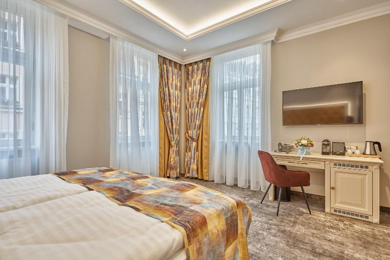 Golden Key Boutique Hotel image