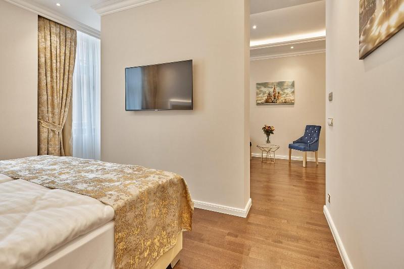 Golden Key Boutique Hotel image