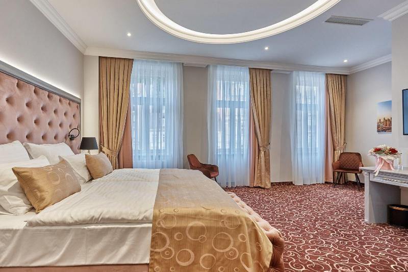 Golden Key Boutique Hotel image