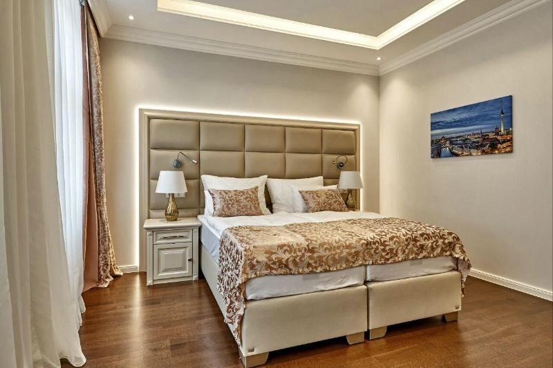 Golden Key Boutique Hotel image