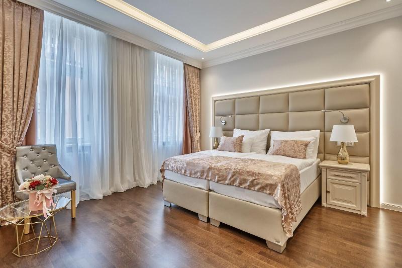 Golden Key Boutique Hotel image