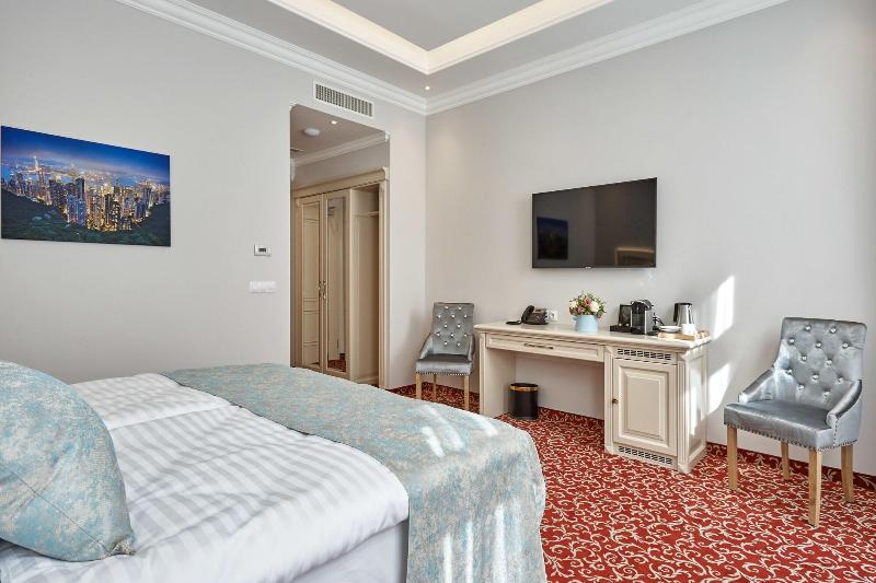 Golden Key Boutique Hotel image