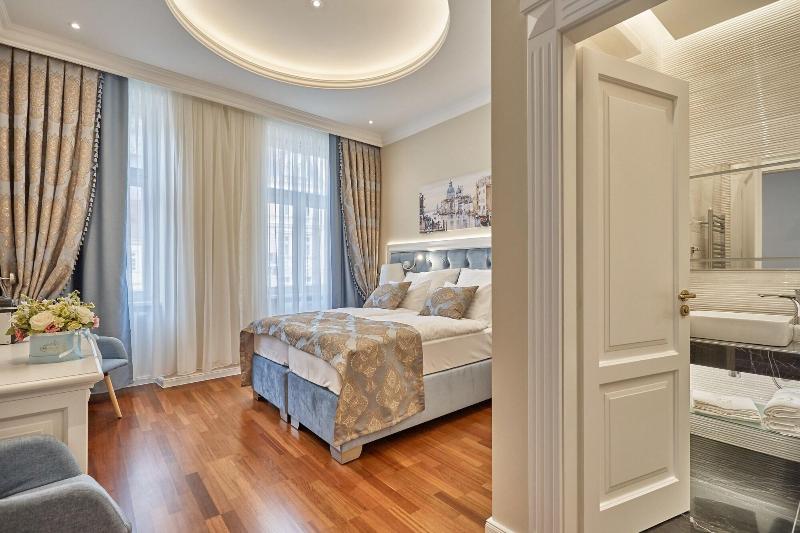 Golden Key Boutique Hotel image
