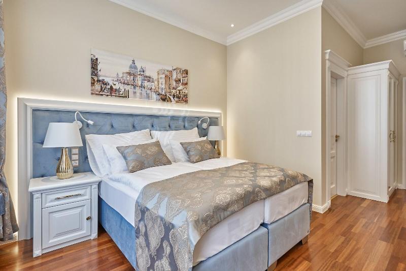 Golden Key Boutique Hotel image