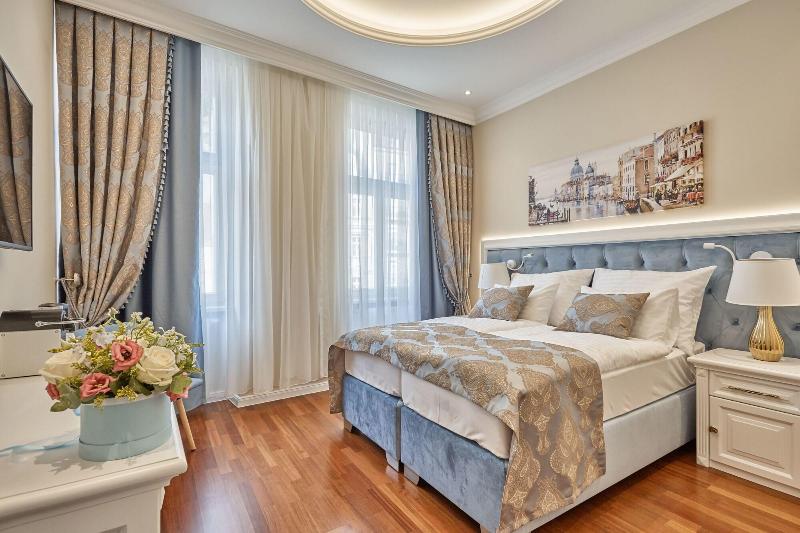 Golden Key Boutique Hotel image