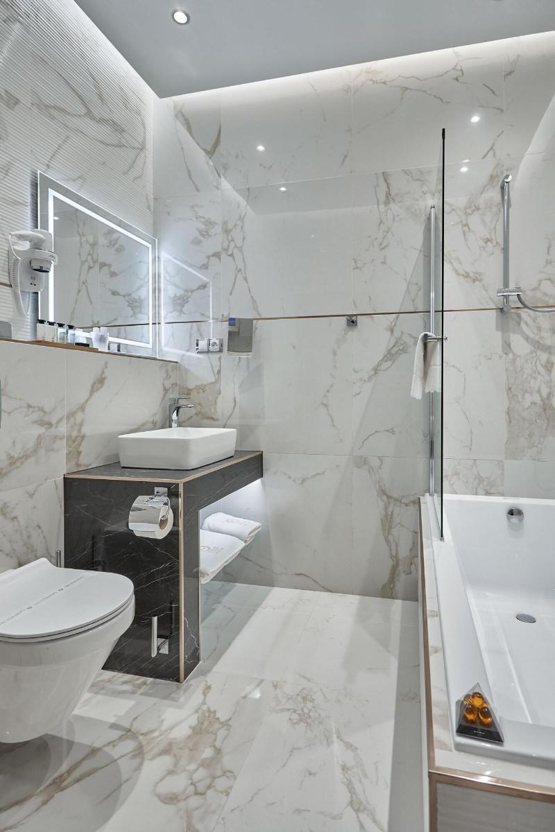 Golden Key Boutique Hotel image