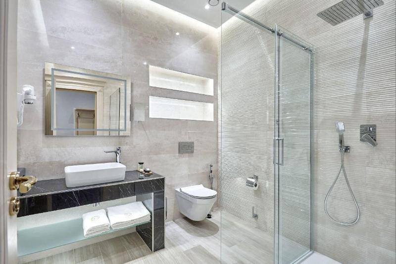 Golden Key Boutique Hotel image