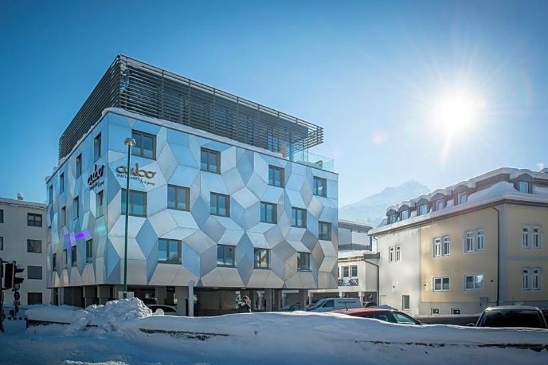 Cubo Sport & Art Hotel image