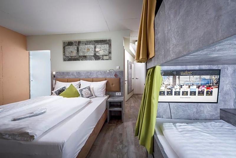 Cubo Sport & Art Hotel image