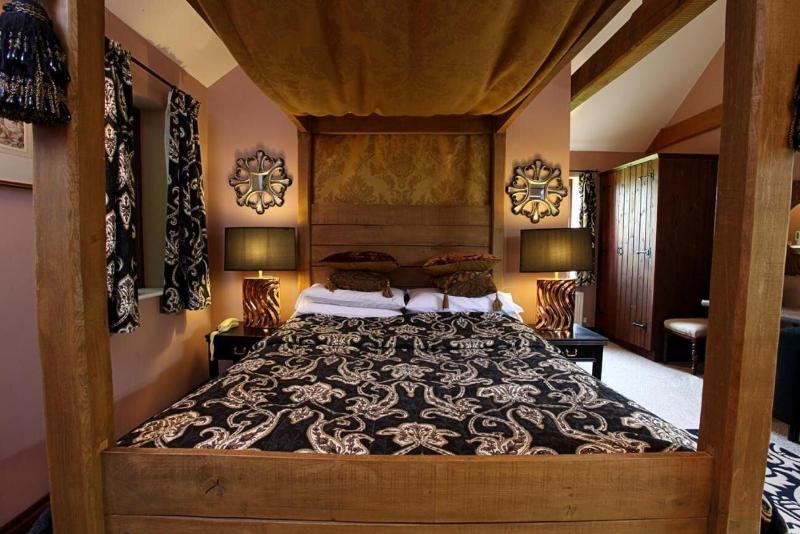 Cornfields Hotel & Restaurant image